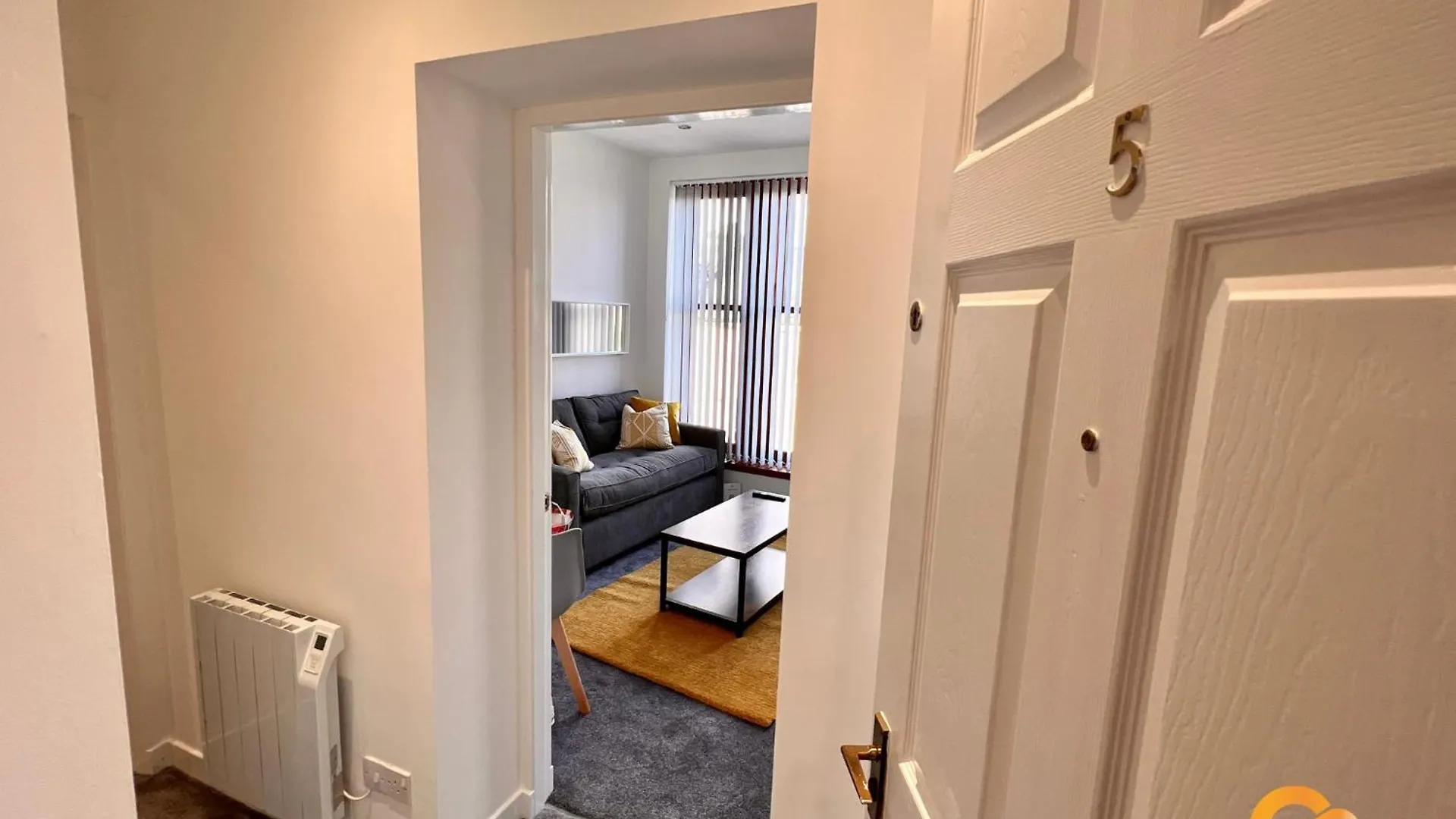 Apartment Central Waterfront Apartment: Cozy Long-Stay Near Transit Dundee United Kingdom